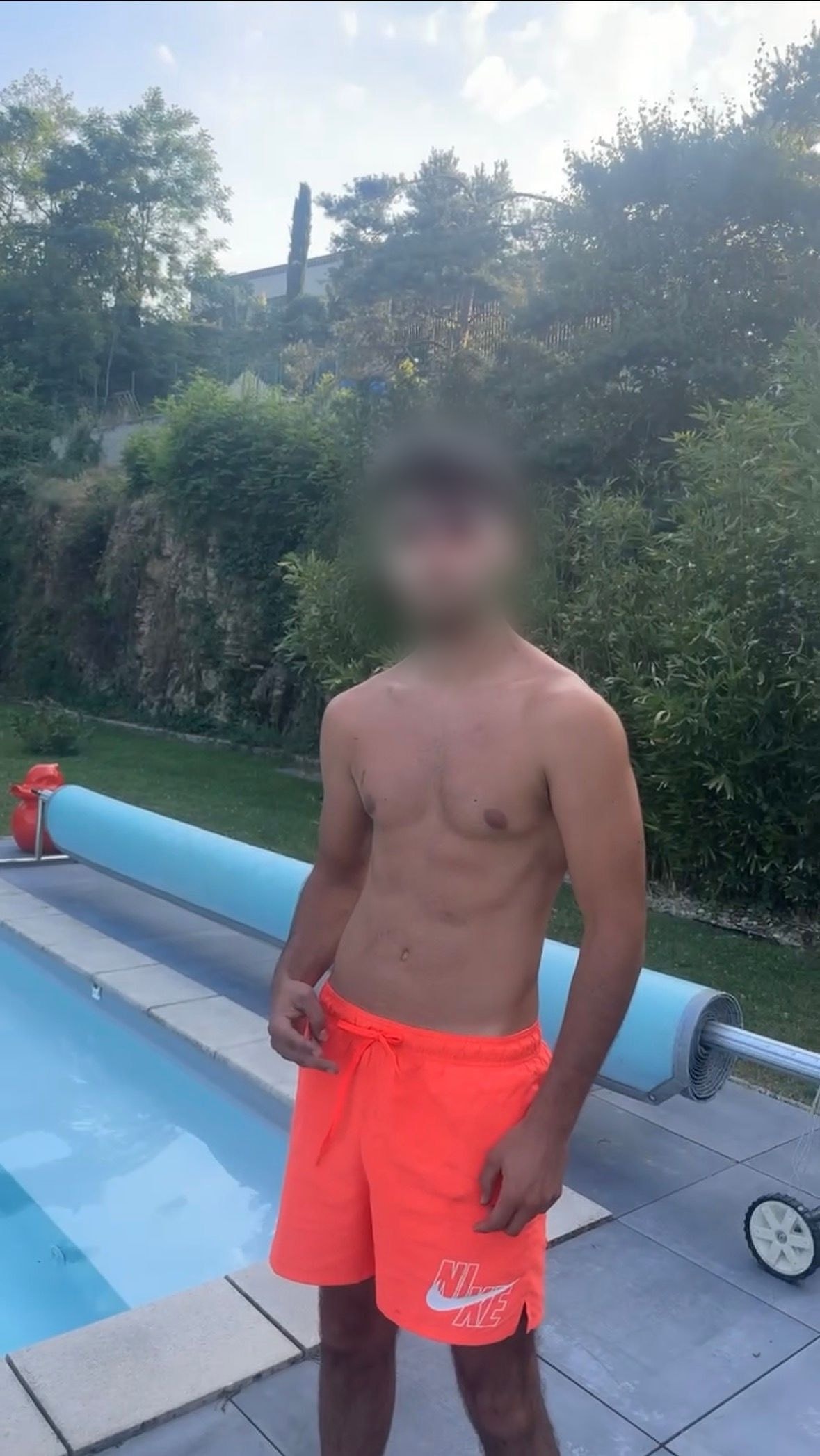 Merlin R., avant